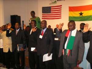 Alhaji Hudu Yahaya swearing in the Executives